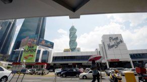 Confianza de consumidores panameños sube tras retroceso por caso Mossack Fonseca