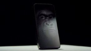 Cristal Gorilla Glass se endurece para hacer más resistentes los smartphones