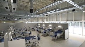 Récord de hospitalizaciones por covid-19 en EEUU