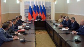 Presidente ruso Putin en Crimea en pleno auge de tensiones con Ucrania