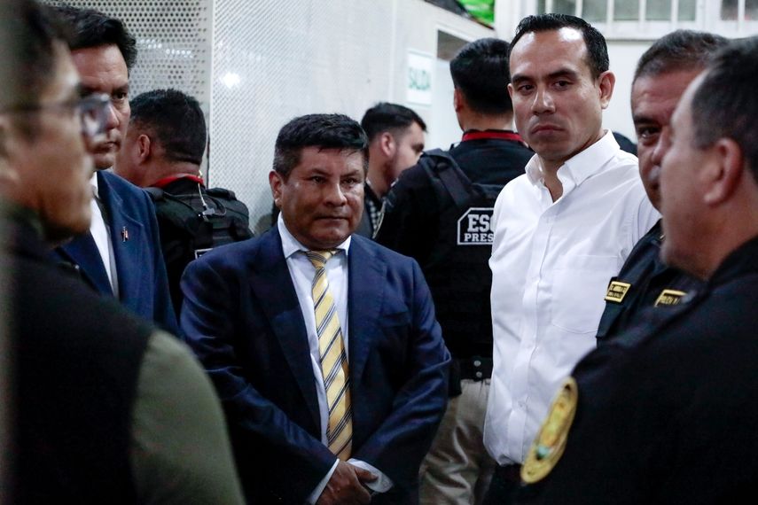 Presidente José Jerí lidera requisa en cárceles de Perú&nbsp;