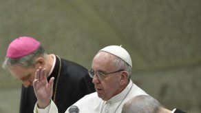 Papa defiende con firmeza el matrimonio católico y condena las demás uniones