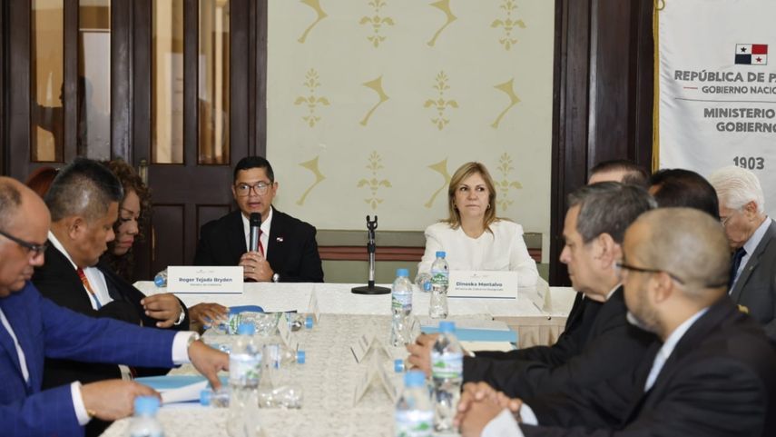 Trasición del Ministerio de Gobierno.