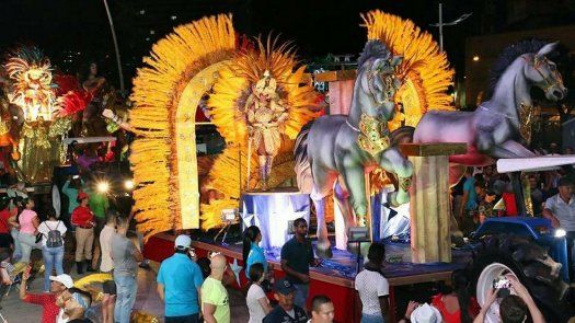 Celebración del Sábado de Carnaval en la Cinta Costera