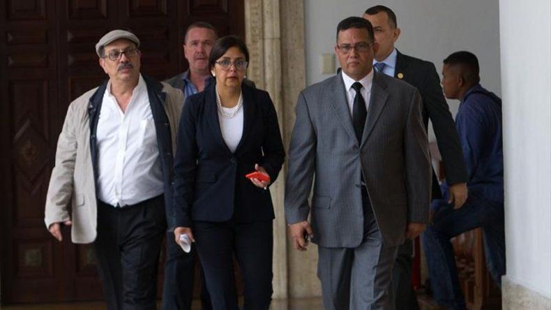 Ministros venezolanos cancelan su comparecencia ante el legislativo
