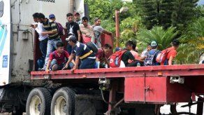 Al menos 300 hondureños inician otra caravana hacia Estados Unidos