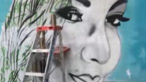 Realizan Memorial Wall dedicado a Kathy Kouruklis
