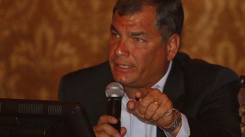 Presidente de Ecuador anuncia declaratoria de ocho días de luto por terremoto