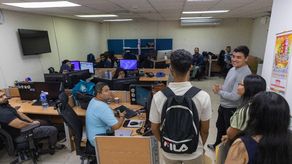 Estudiantes panameños desarrollan software de voto digital para la Alcaldía de Panamá.