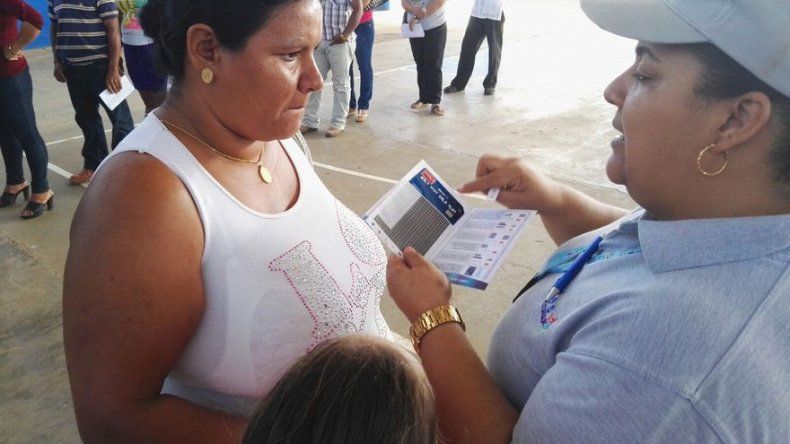 Beneficiarios del Mides en Herrera y Los Santos utilizarán por 1era vez, tarjeta clave social