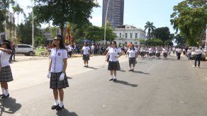 Realizan desfile de bandas escolares de música
