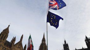 May llama a legisladores a aprobar acuerdo de Brexit