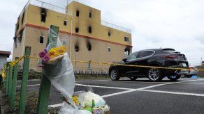 La policía japonesa confirma la pista criminal en incendio del estudio de animación
