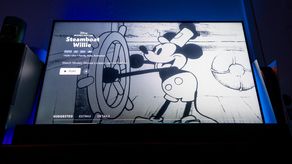 Mickey Mouse, que aparece&nbsp;en el cortometraje animado de 1928 “Steamboat Willie”