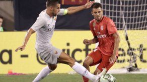 Mediocampista holandés Strootman se va al Marsella