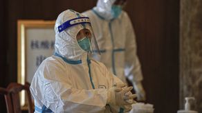 Desde el 15 de junio, Beijing ha reportado 115 casos de contagio local de COVID-19, seis de ellos de la altamente contagiosa variante ómicron.