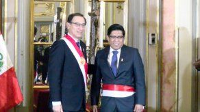 Presidente de Perú toma juramento al nuevo ministro de Justicia tras escándalo de audios