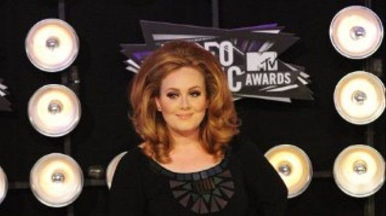 Álbum 21, de Adele, el de mayor venta del siglo en el R. Unido