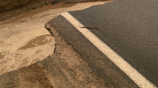 Las autoridades de Phoenix recomendaron que las personas que se dirijan desde el sur de California usen las carreteras interestatales 8 o 40, que son desvíos importantes.