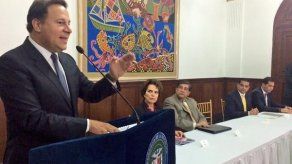 Entregan a Varela informe de la Alta Comisión de Empleo Entregan a Varela informe de la Alta Comisión de Empleo