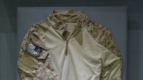Exhiben camisa de un SEAL en Museo del 11/S