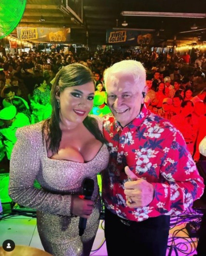 Presentan a Angélica De La Cruz como la nueva voz de Los Distinguidos de Ulpiano Vergara