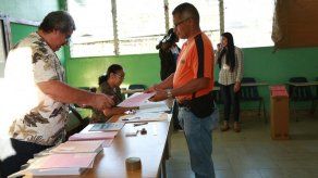 Cierran las mesas de votación