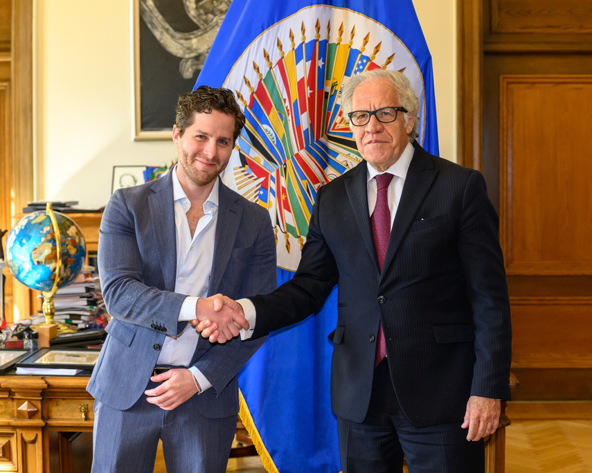 Alcalde Mayer Mizrachi discute proyectos en la OEA