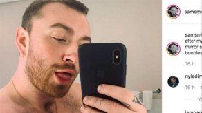 El selfie más sexy de Sam Smith mostrando orgulloso sus te*as