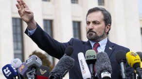 Kerry acusa a Assad de obstruir pláticas de paz