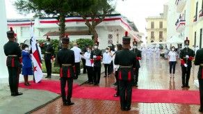 Realizan actos protocolares del 4 de noviembre en el Palacio de Las Garzas