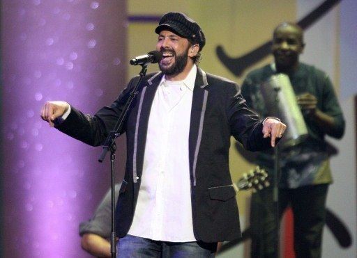 Guerra desmiente haber abandonado iglesia por celos de su esposa