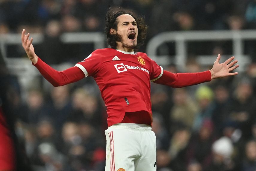 Cavani salva al Manchester United ante el Newcastle