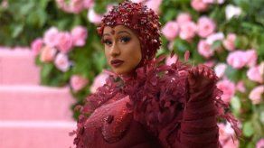 Cardi B recibe la bendición estilística de Anna Wintour