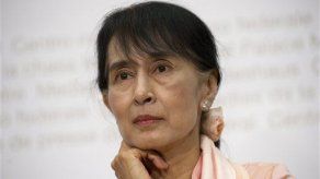 Suu Kyi quiere presentarse a la presidencia en Birmania