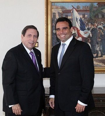 Núñez Fábrega y secretario puertorriqueño revisan relaciones bilaterales