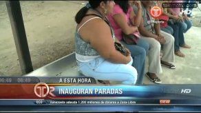 Alcaldesa Méndez inaugura paradas y descarta campaña política