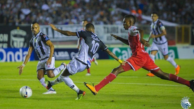 Edwin Aguilar: Duele iniciar el torneo perdiendo como locales