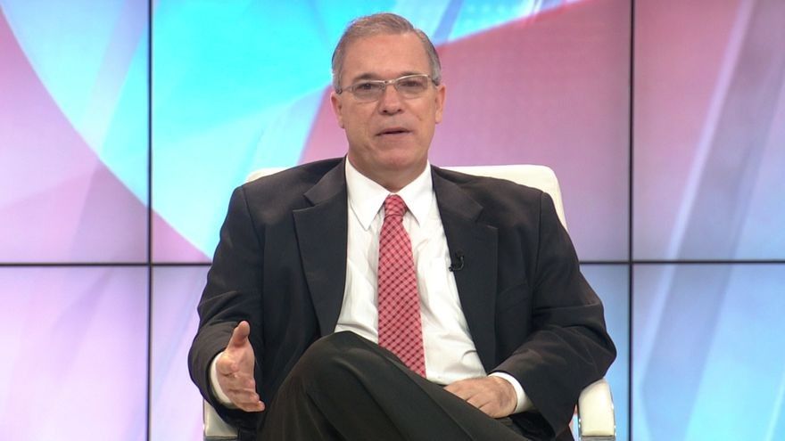 No podemos hacer un festín por renuncia de Navarro: Fábrega