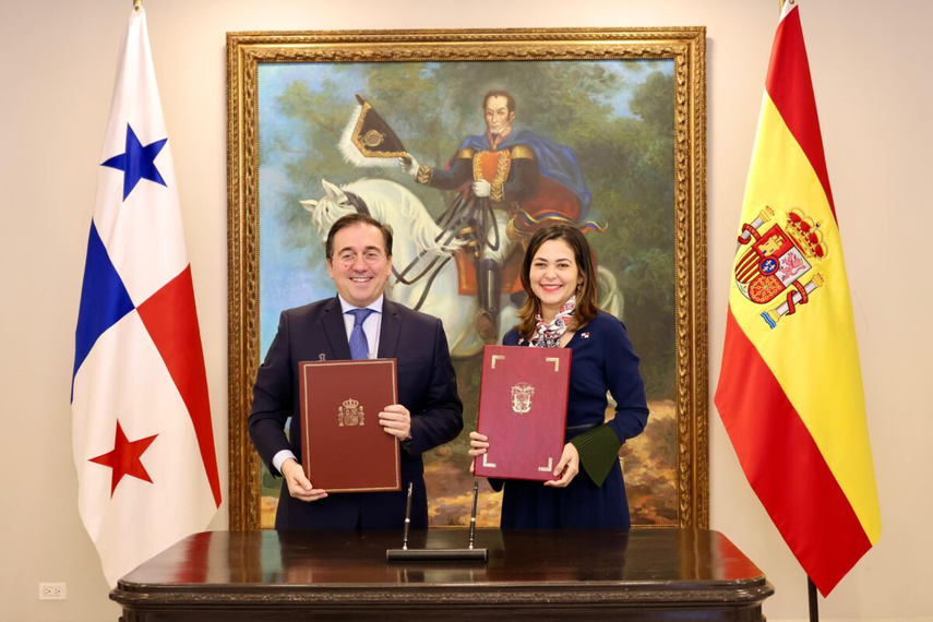 Canciller de España y Ministra de Relaciones Exteriores en Panamá
