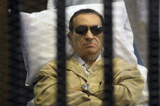 Mubarak vio el levantamiento en su contra, en vivo