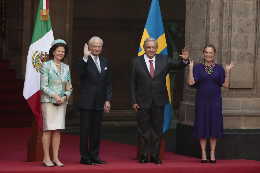 El presidente mexicano, Andrés Manuel López Obrador, recibió este martes en el Palacio Nacional a los reyes de Suecia. El presidente mexicano, Andrés Manuel López Obrador, recibió este martes en el Palacio Nacional a los reyes de Suecia.