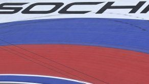 Hamilton logra la pole en Rusia y se acerca al récord