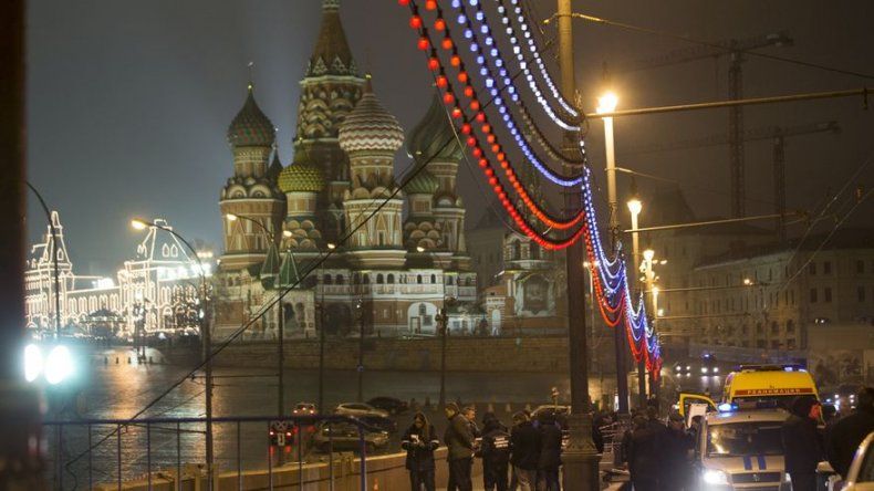 El líder opositor ruso Boris Nemtsov muere baleado en Moscú