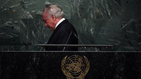 Opositores brasileños presentan petición de juicio destituyente contra Temer