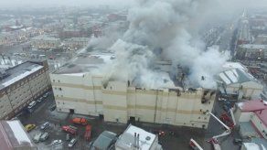 Rusia conmocionada por el voraz incendio en centro comercial con 64 muertos