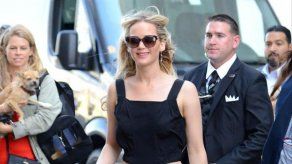 Jennifer Lawrence se hace un tatuaje muy poco rebelde