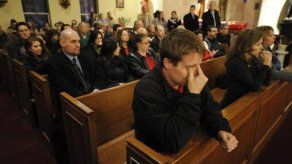 El papa asegura sentirse profundamente dolido por la matanza de EEUU