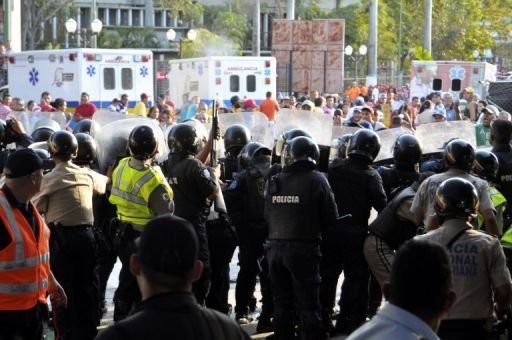 Gobierno anuncia fin de desalojo de cárcel venezolana tras fatal motín