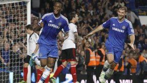 El Chelsea le gana 2-0 al Fulham y es líder provisional en Inglaterra